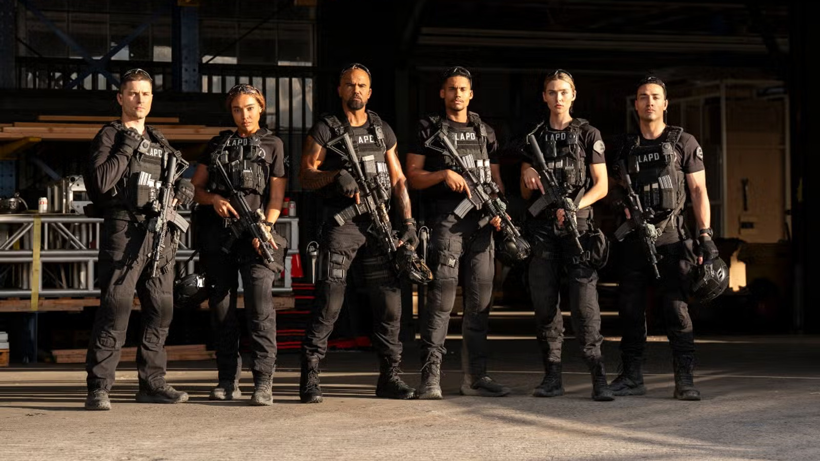 Daniel Hondo Harrelson i en officiell bild från S.W.A.T. Exiles